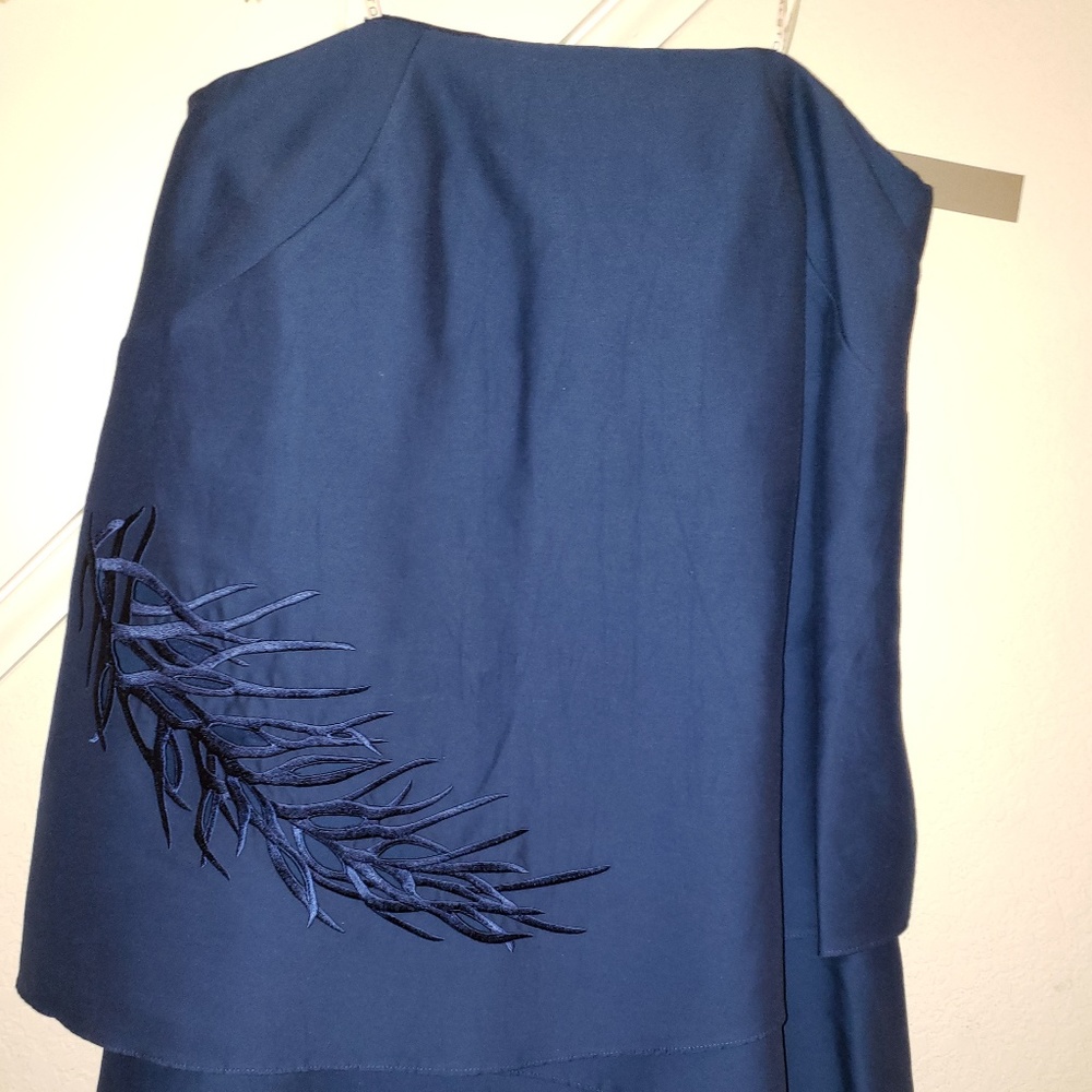 Halston Heritage Statement Cocktail Dress - Picture 5 of 10